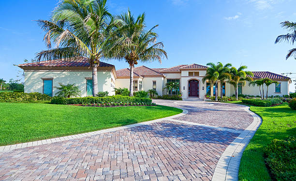 Best Local Driveway Pavers  in Hobart, IN